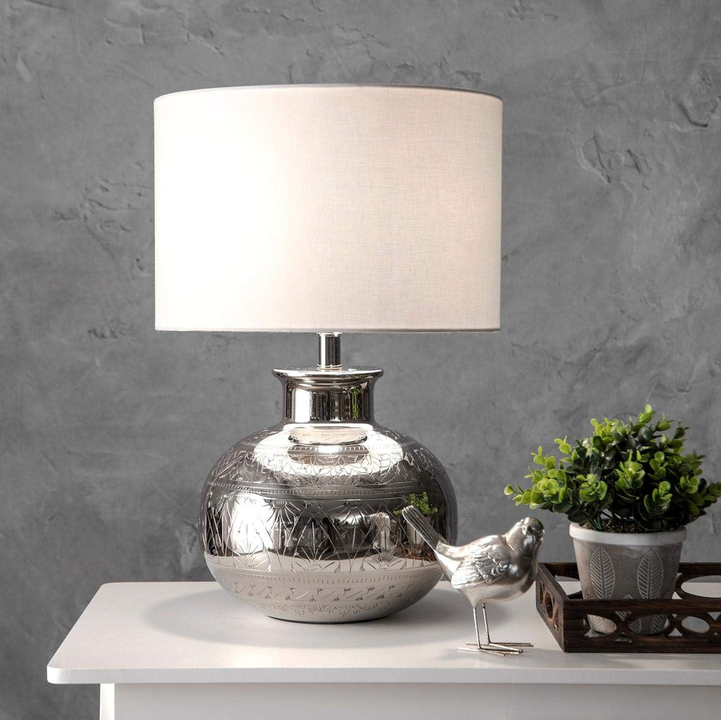 Metal Table Lamp N16619