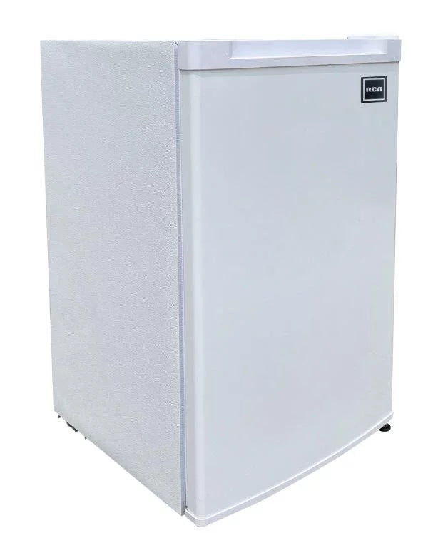 3.0 CU. FT. Upright Freezer White D817