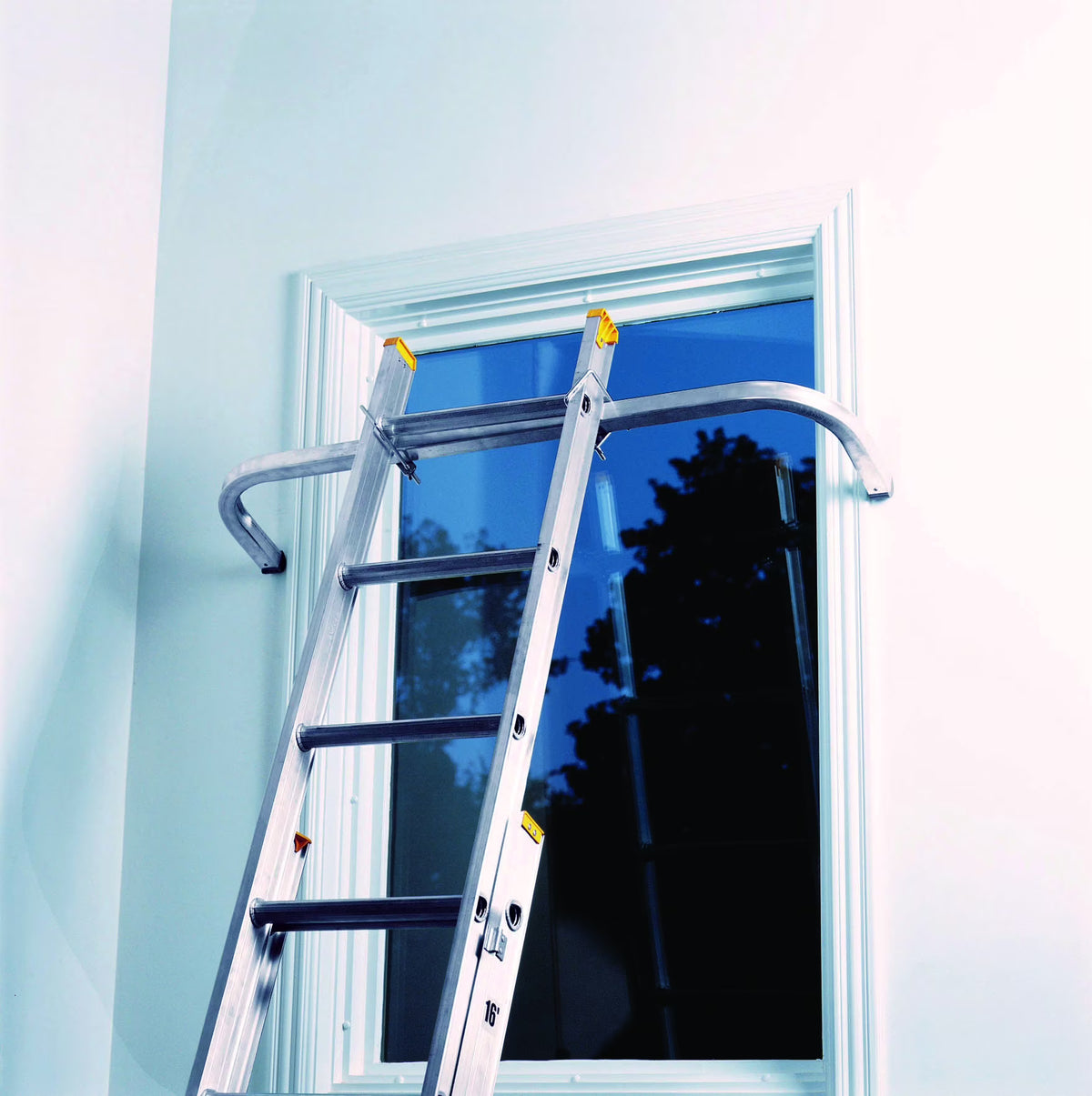 Stabilizer for Extension Ladders L408549