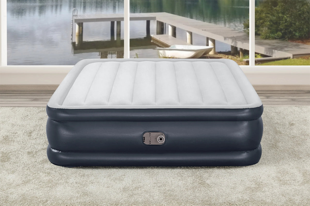18 Queen Air Mattress with Built-in Pump E56693