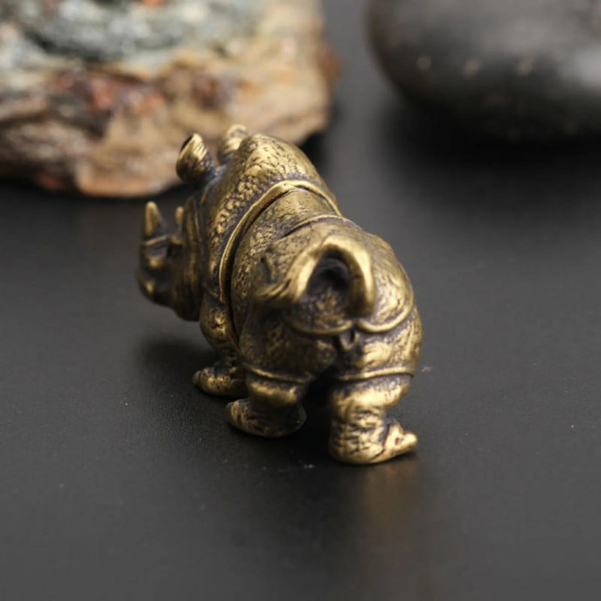 Rhino Ornament Handmade Sculpture X54657