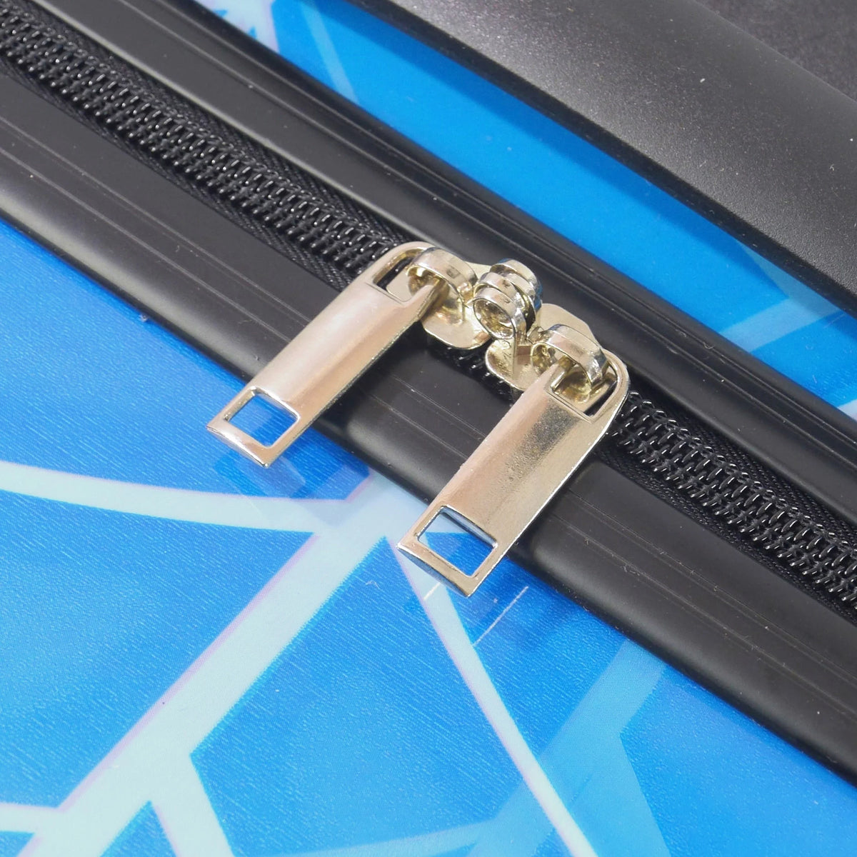 21" Hardside Spinner Luggage I128827