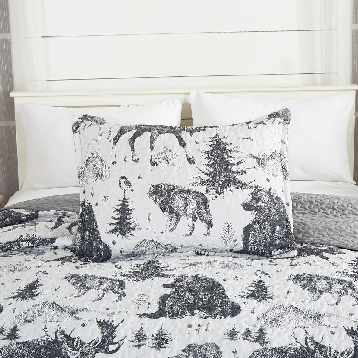 3-Piece King White Black Gray Microfiber Quilt Set O520