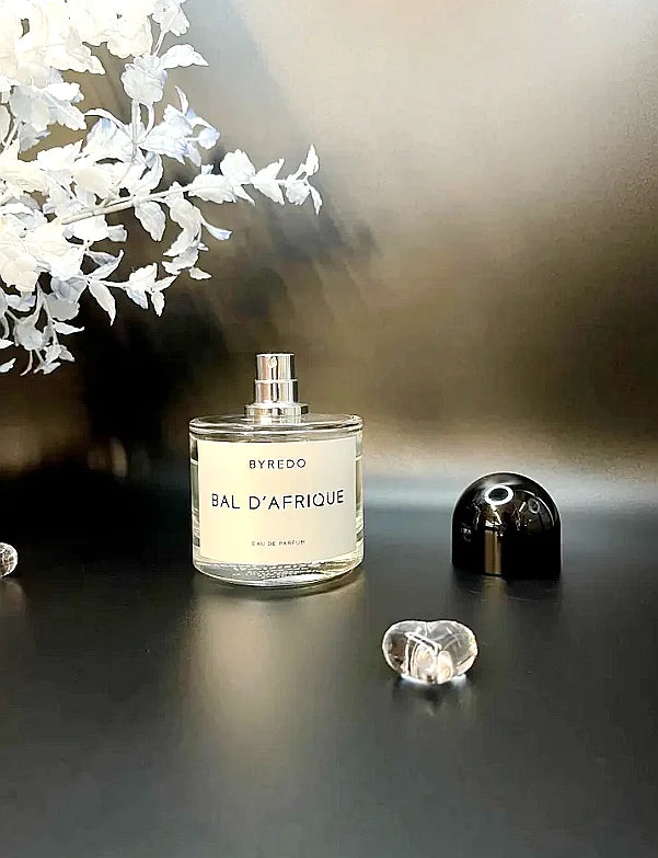 Eau De Parfum EDP Spray 3.4 oz Y79315