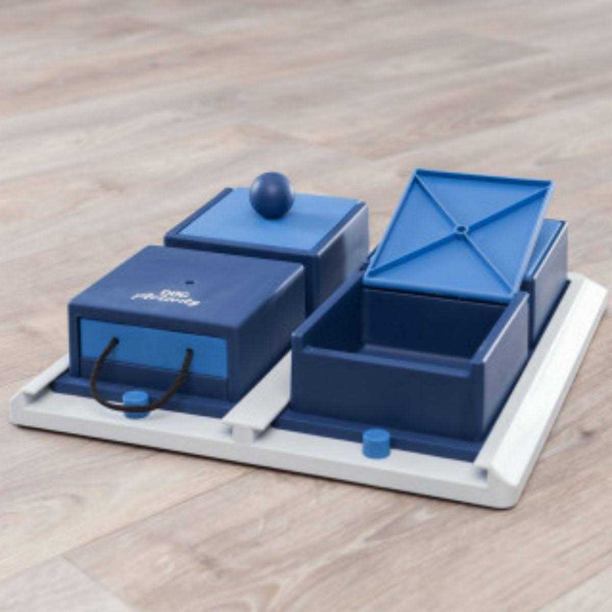Activity Poker Box Dog Toy Z468