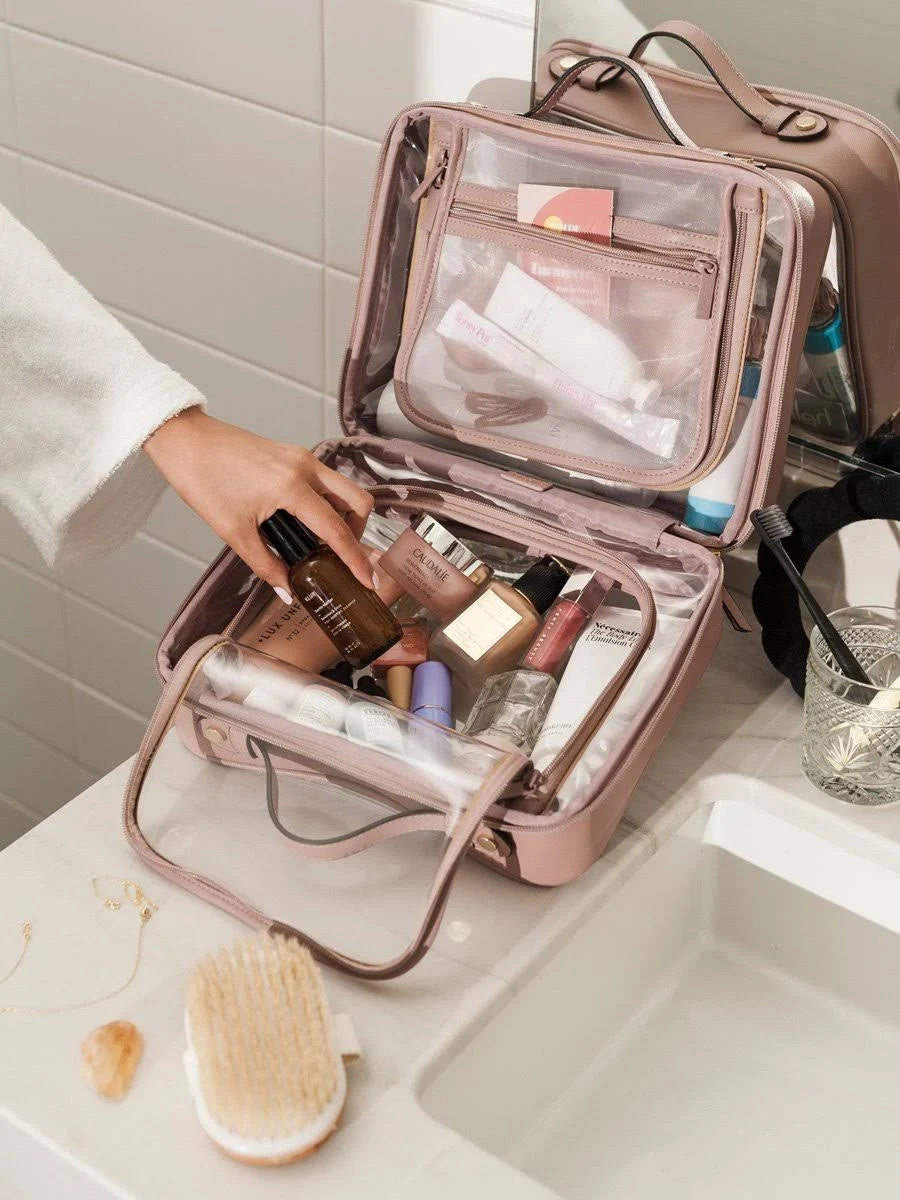 Clear Cosmetics Case P48093