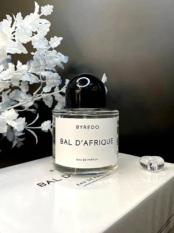 Eau De Parfum EDP Spray 3.4 oz Y79315