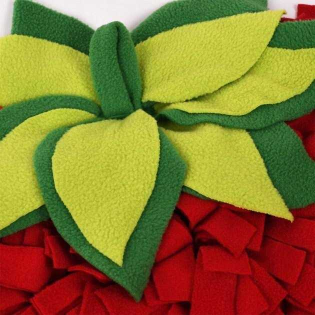 Strawberry Dog Snuffle Mat O44809