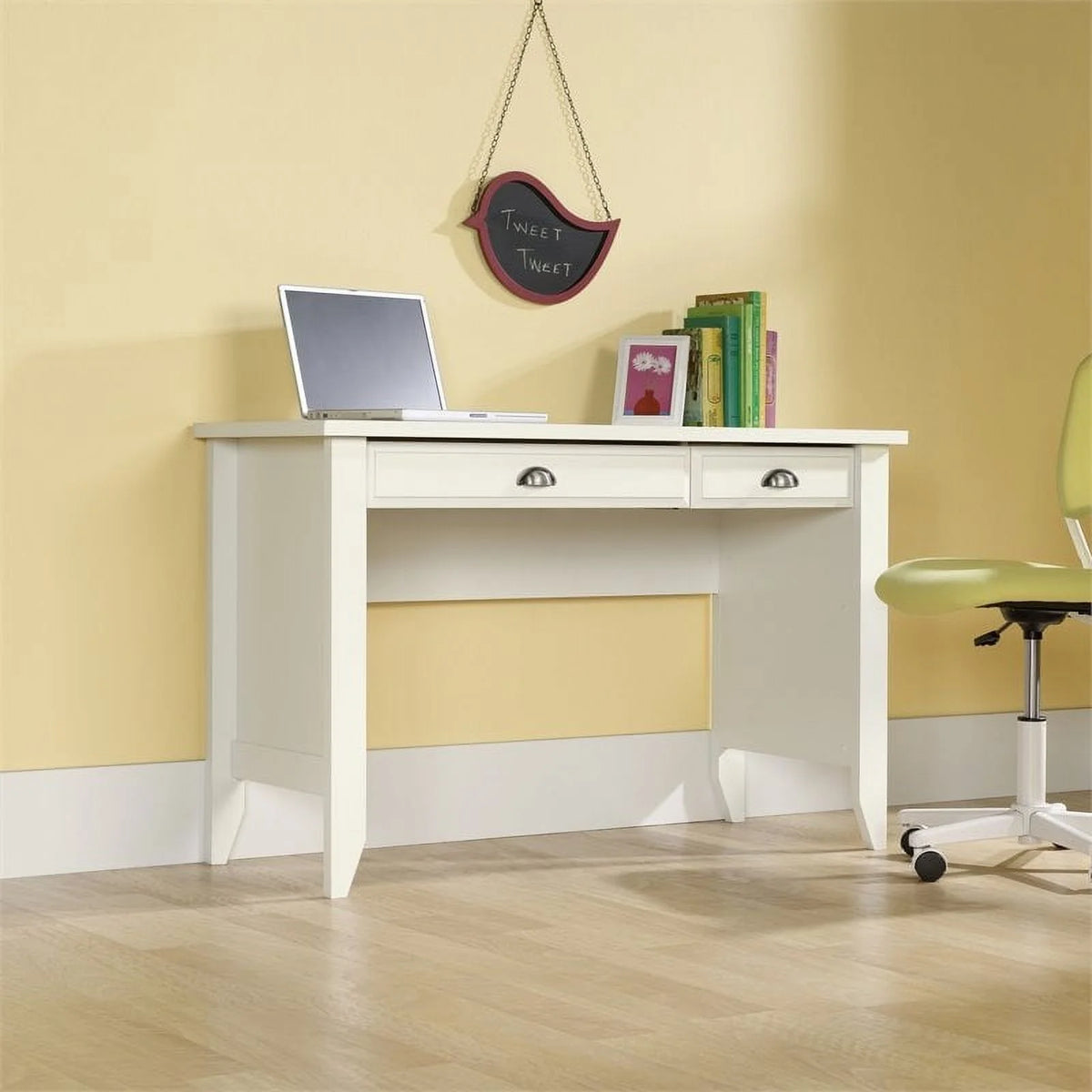 Modern Wood Office Computer Desk in Soft White M132049